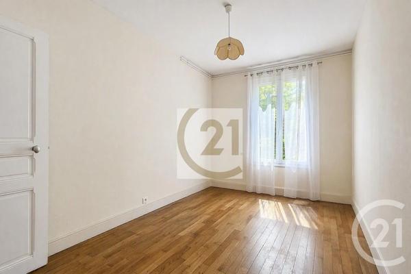 Appartement F2 à vendre  2 pièces - 35,83 m 2   IVRY SUR SEINE  - 94