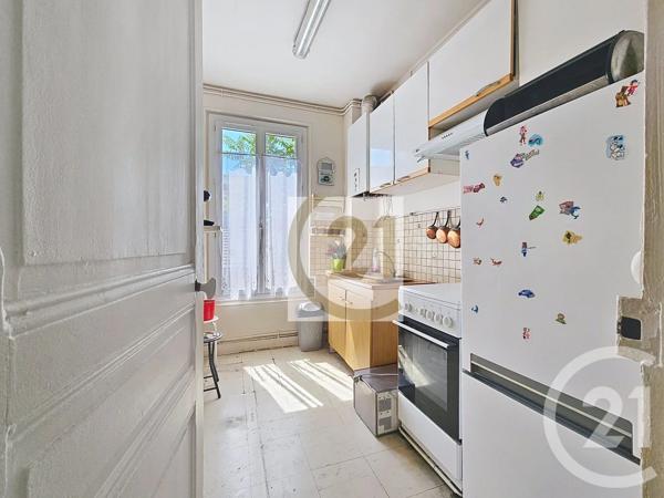 Appartement F2 à vendre  2 pièces - 35,83 m 2   IVRY SUR SEINE  - 94
