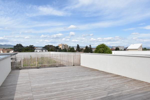 Appartement T4 de 85 m² avec balcon de 16 m²