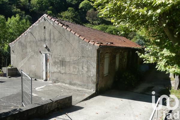 Maison à vendre 10 pièces 255 m² Burzet