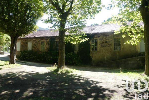 Maison à vendre 10 pièces 255 m² Burzet