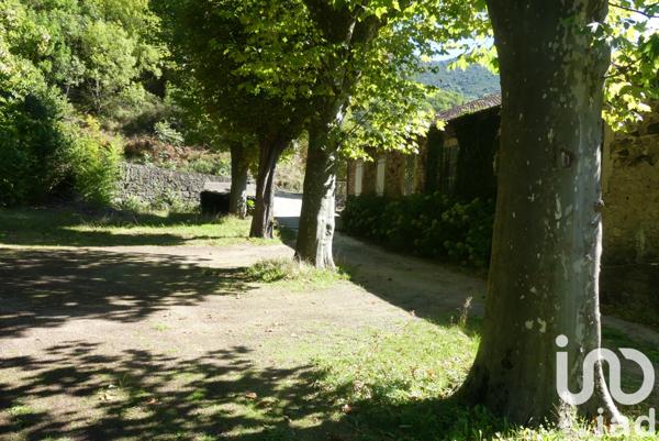 Maison à vendre 10 pièces 255 m² Burzet