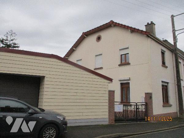 MAISON A VENDRE DESVRES JARDIN DE 1700M² et garage