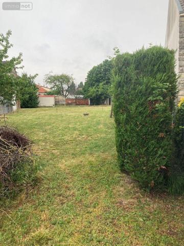 Terrain à Batir à vendre à Noisy-le-Grand en Seine-Saint-Denis (93160), ref : 10063/1174