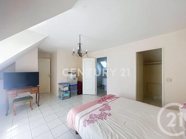 Maison à vendre  6 pièces - 153 m 2   NOISY LE GRAND  - 93