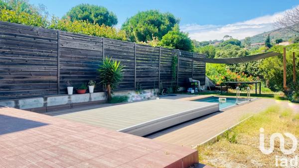 Maison à vendre 7 pièces 193 m² Bormes-les-Mimosas