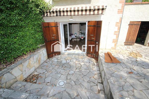 Sur un parc de 3 400m² - 4 chambres – 2 cuisines - 2 salles de bains – Garage