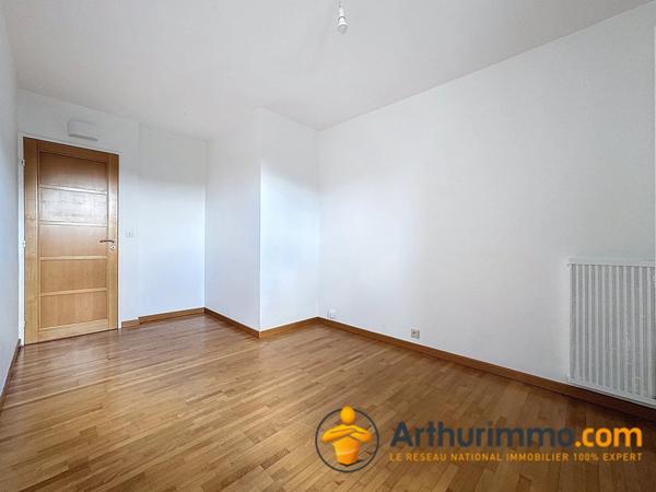 Location Appartement 4 pièces 81 m2 à Nanterre