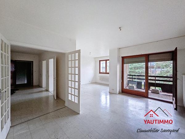 Saint-Julien-en-Genevois (74160) Opportunité patrimoniale – 4 pièces 85 m² avec terrasse 45 m² – Petite copropriété – Saint-Julien-en-Genevois