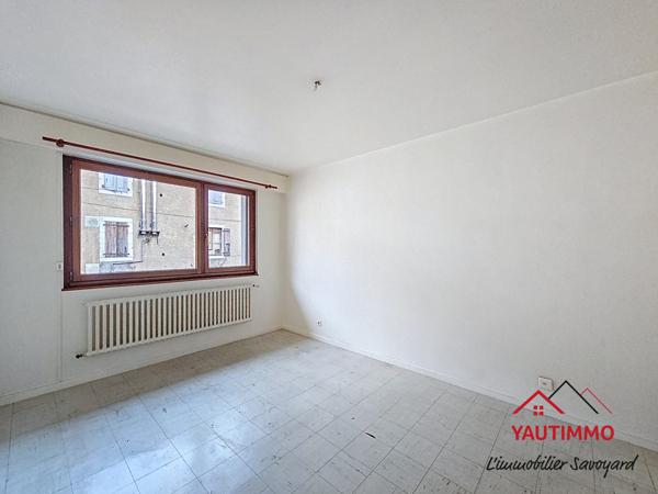 Saint-Julien-en-Genevois (74160) Opportunité patrimoniale – 4 pièces 85 m² avec terrasse 45 m² – Petite copropriété – Saint-Julien-en-Genevois