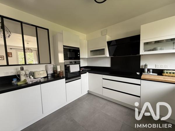 Maison à vendre 7 pièces 170 m² Vert-Saint-Denis