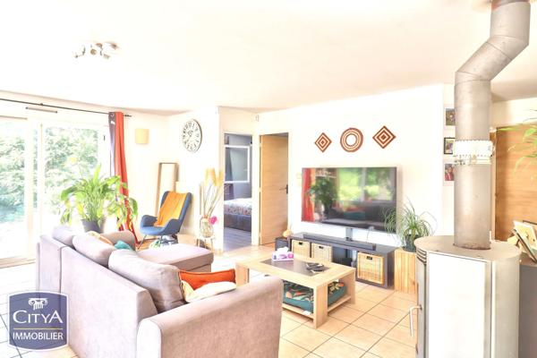 Maison à vendre 4 pièces 85.42m² Marlhes (42660)