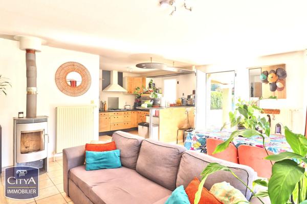 Maison à vendre 4 pièces 85.42m² Marlhes (42660)