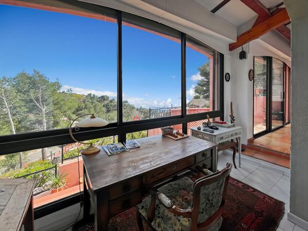 Maison Ensues La Redonne 6 pièce(s) 180 m2