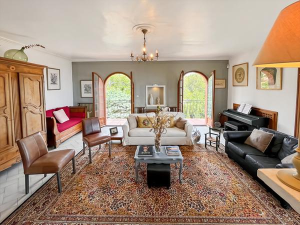 Maison Ensues La Redonne 6 pièce(s) 180 m2