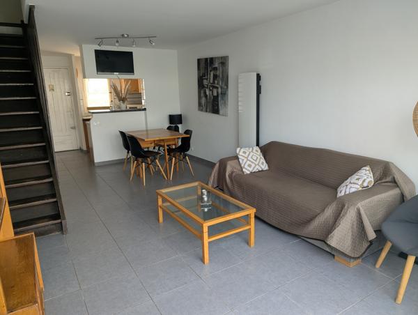 Belle marina en duplex avec grande terrasse de 50 m² en front de quai Le Grau-du-Roi (30240)