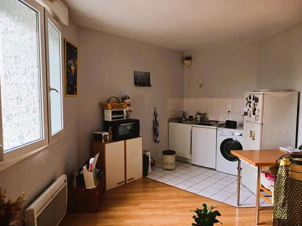Appartement Lons Le Saunier 2 pièce(s) ascenseur balcon