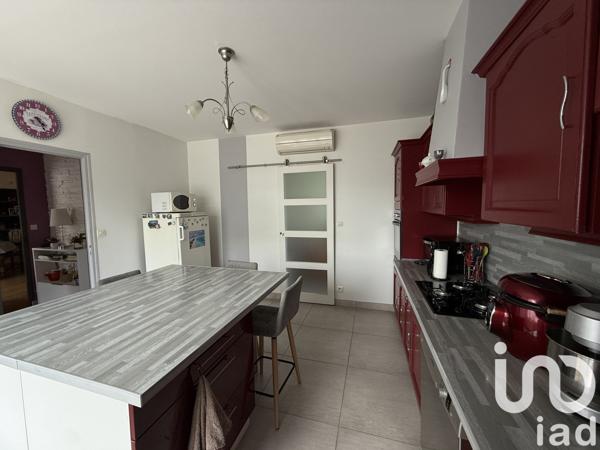 Maison de village 3 pièces de 99 m² à Poissons (52230)