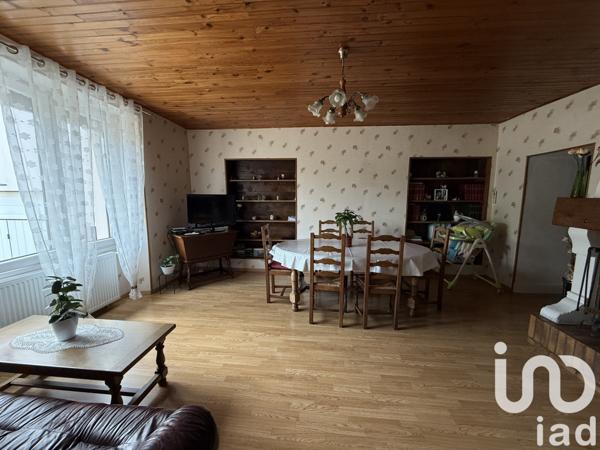 Maison de village 3 pièces de 99 m² à Poissons (52230)