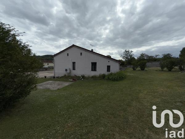 Maison de village 3 pièces de 99 m² à Poissons (52230)