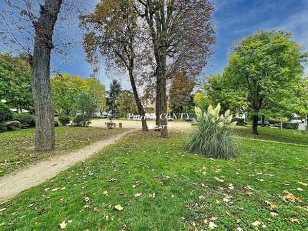 3 pièces en bon état à 2 pas du Village