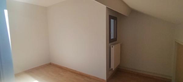 Maison
                                                                                                                                                                                                                                                                                                                        4 pièce(s)                                                                                                                                                                                                          3 chambre(s)                                                                                                                                                                                                          123  m²