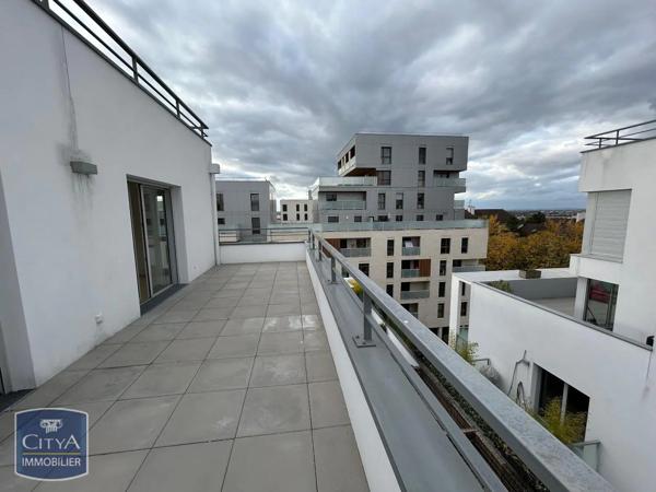 Appartement à louer 4 pièces 90.09m²