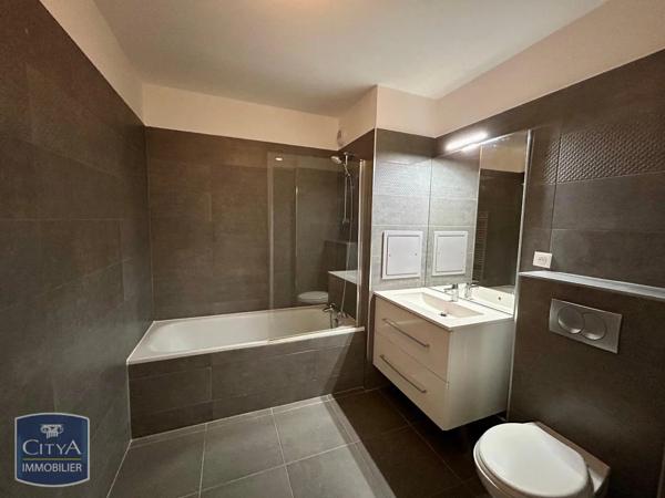 Appartement à louer 4 pièces 90.09m²