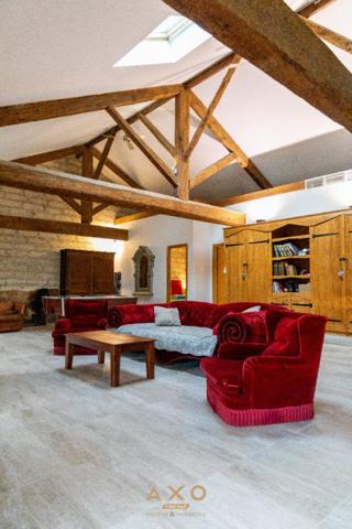 AIMARGUES – ANCIEN CHAI – 260 M² – TERRAIN DE 5 000 M² – 750 000 €