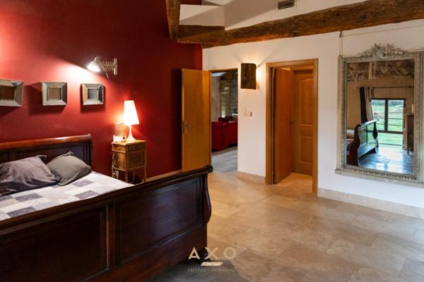 AIMARGUES – ANCIEN CHAI – 260 M² – TERRAIN DE 5 000 M² – 750 000 €