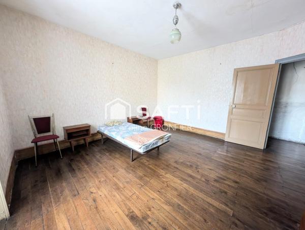 Maison avec dépendances et terrain - Ciry-le-Noble