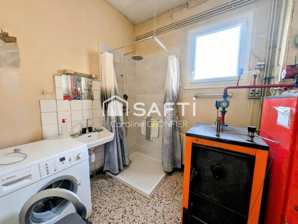 Maison avec dépendances et terrain - Ciry-le-Noble