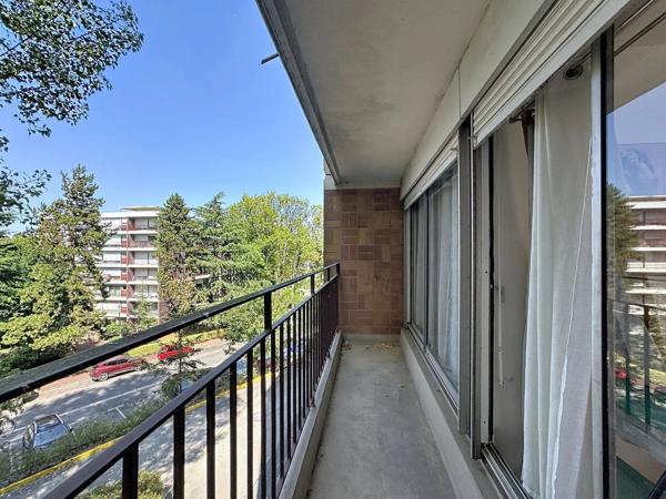 Vente                                                      Appartement
                        
                     4 pièces                      80 m2                     à Brunoy