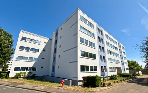 Appartement à vendre    3 pièces • 70,16 m2 Saint-Jean-de-la-Ruelle