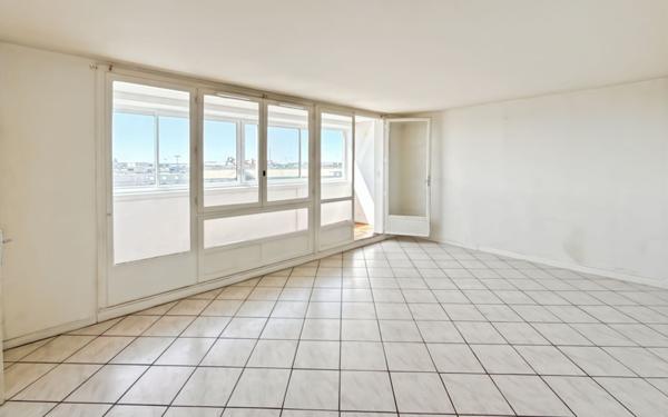 Appartement à vendre    3 pièces • 70,16 m2 Saint-Jean-de-la-Ruelle