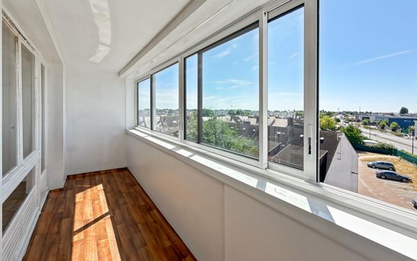 Appartement à vendre    3 pièces • 70,16 m2 Saint-Jean-de-la-Ruelle