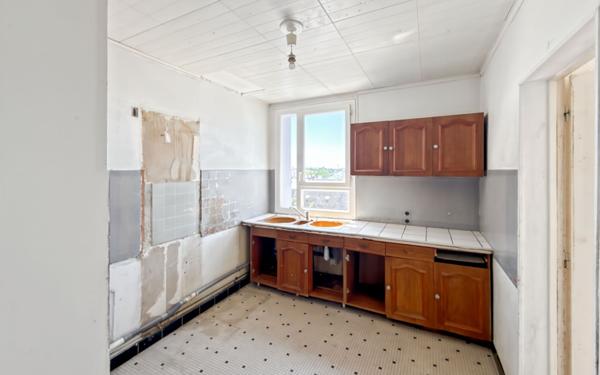 Appartement à vendre    3 pièces • 70,16 m2 Saint-Jean-de-la-Ruelle