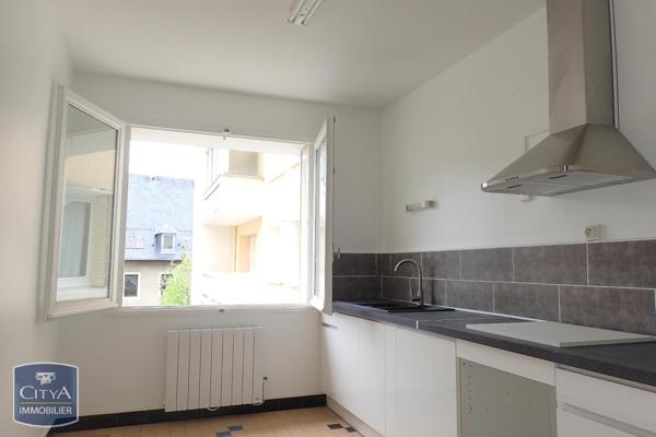 Appartement à louer 3 pièces 66.76m²