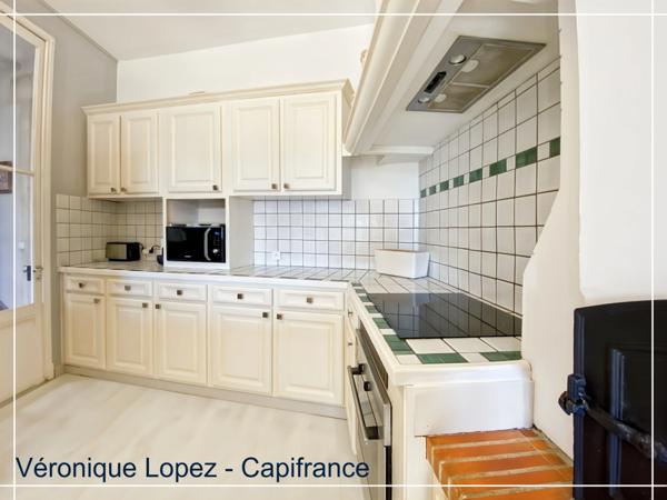 Agen hyper centre, emplacement privilégié sur le boulevard piéton et à deux pas du marché, superbe appartement traversant en duplex