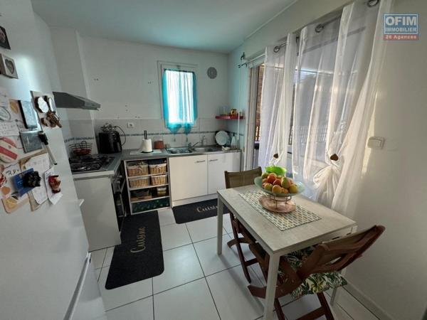 A vendre magnifique appartement trés spacieux de type F3 de 78 m² dans belle résidence de standing au Tampon