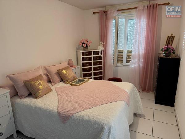 A vendre magnifique appartement trés spacieux de type F3 de 78 m² dans belle résidence de standing au Tampon