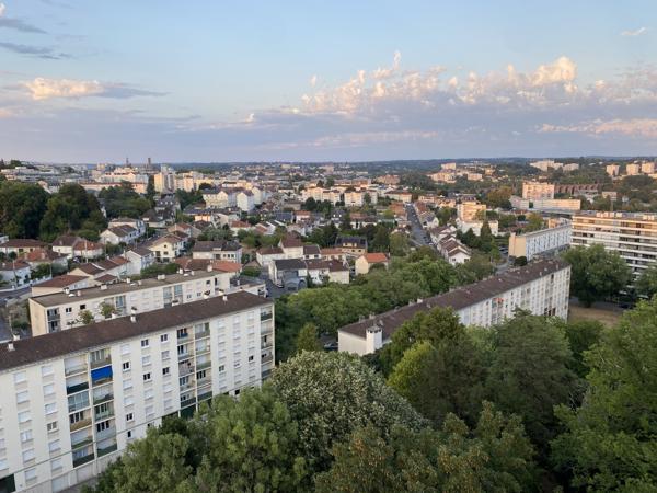 Appartement
         3 pièces
        - 63 m² Exclusivité 83 400 €*