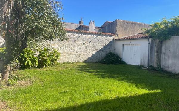 Maison à vendre    4 pièces •  Saint-Martin-de-Ré