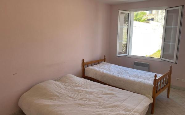 Maison à vendre    4 pièces •  Saint-Martin-de-Ré