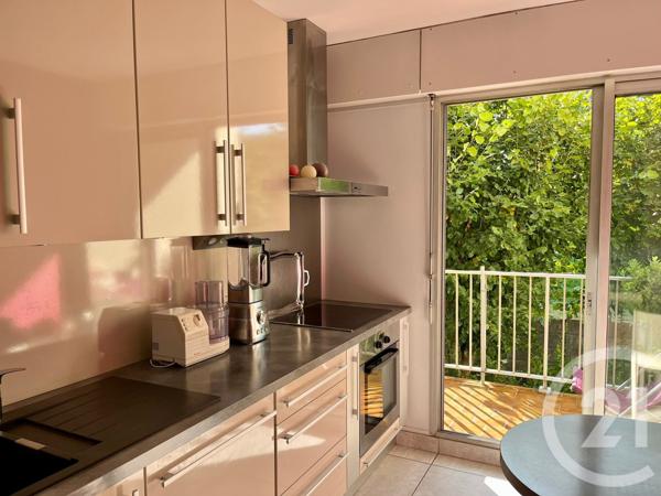 Appartement F5 à vendre  5 pièces - 100 m2 ST ETIENNE - 42