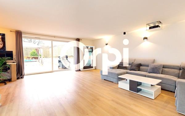 Maison à vendre    9 pièces • 300 m2 Soissons