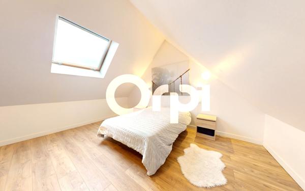 Maison à vendre    9 pièces • 300 m2 Soissons