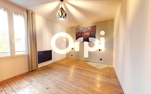 Maison à vendre    9 pièces • 300 m2 Soissons