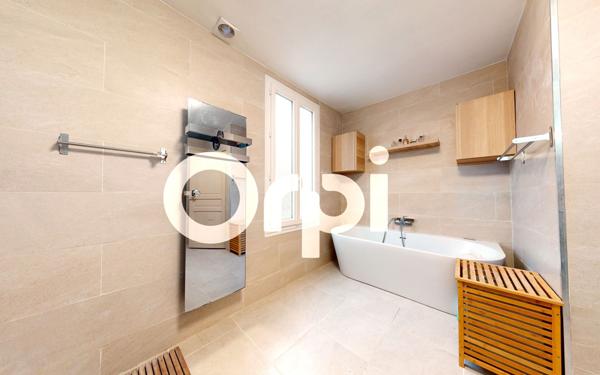 Maison à vendre    9 pièces • 300 m2 Soissons