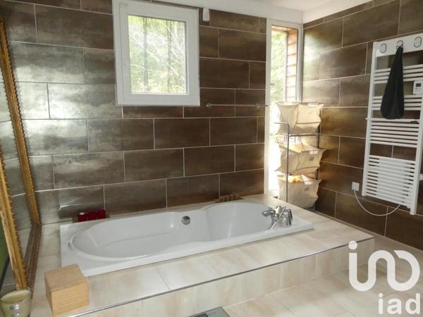 Maison 5 pièces de 200 m² à Daux (31700)